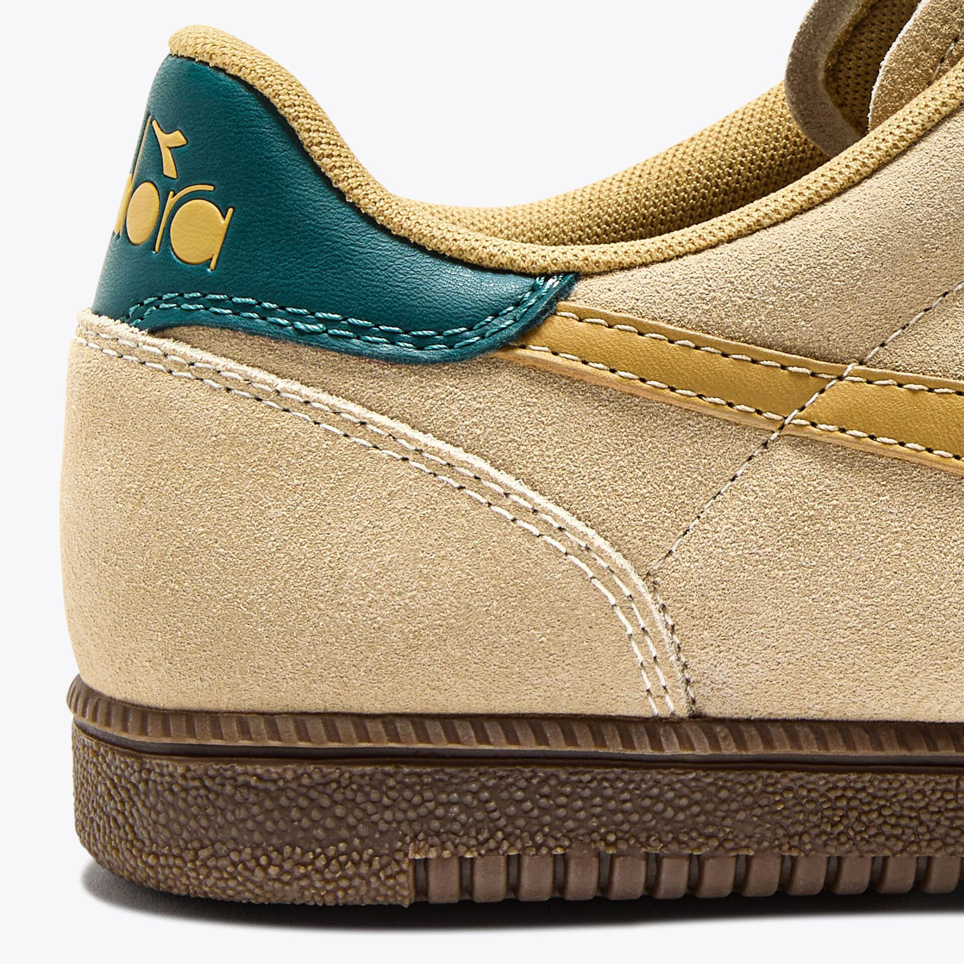 Diadora Tokyo Suede Trainer Beige