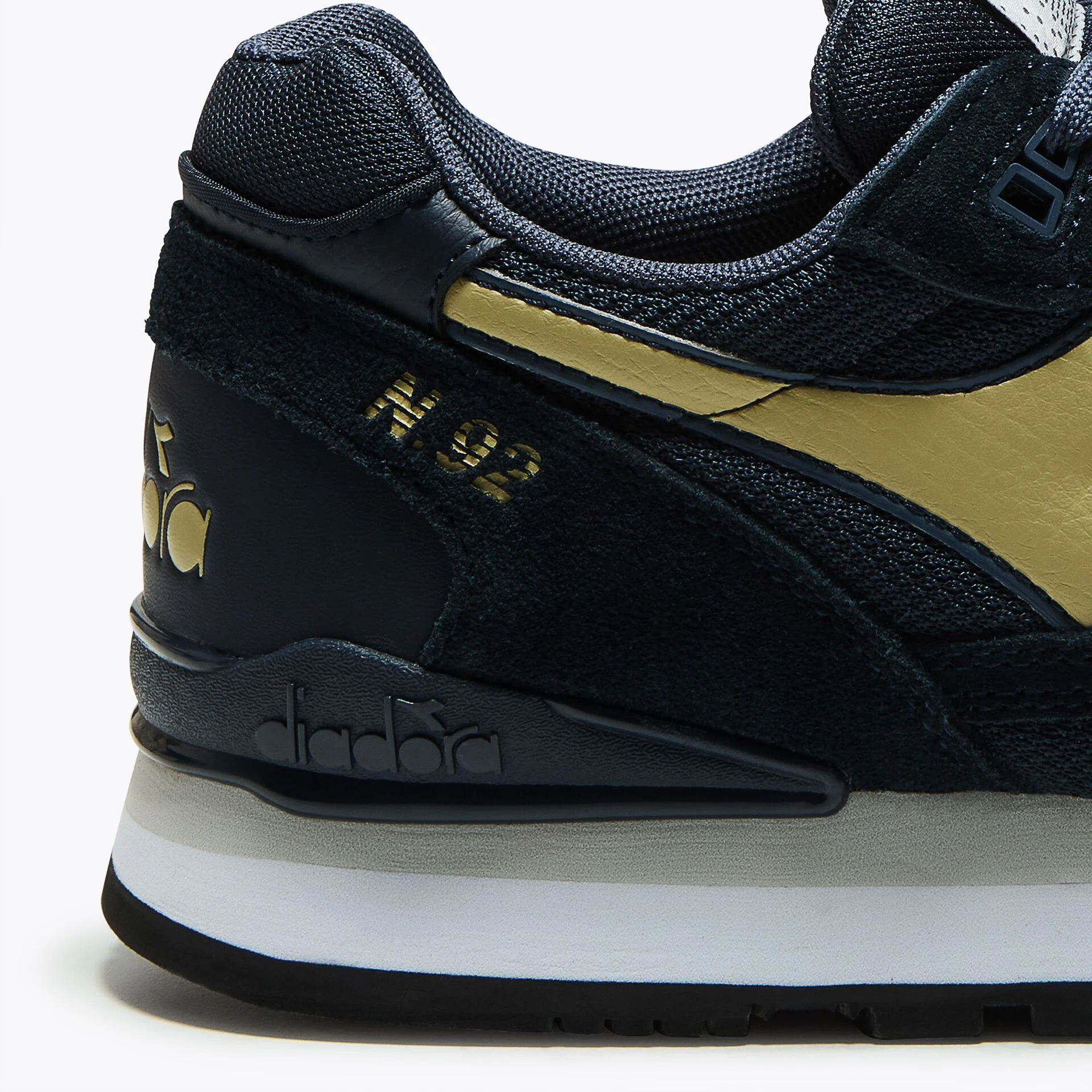 Diadora N92 Advance Trainers Navy/Gold