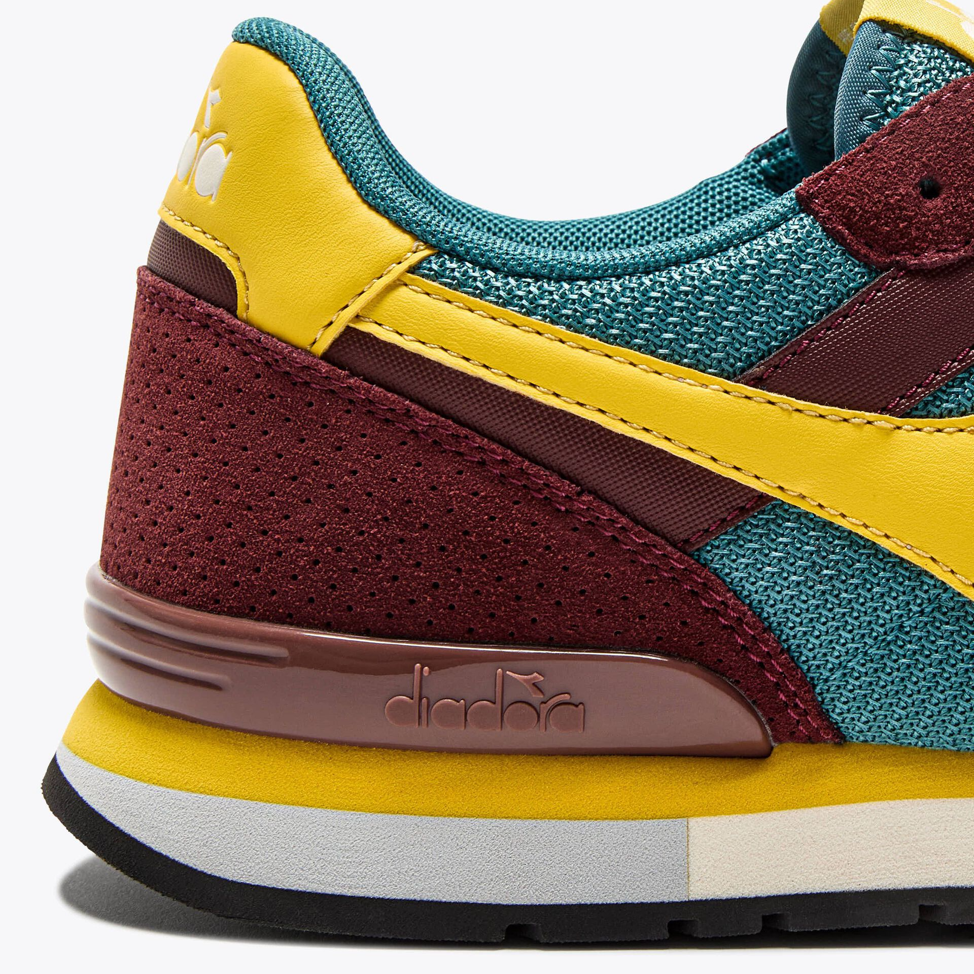Diadora Camaro M2 Trainers Burgundy/Yellow