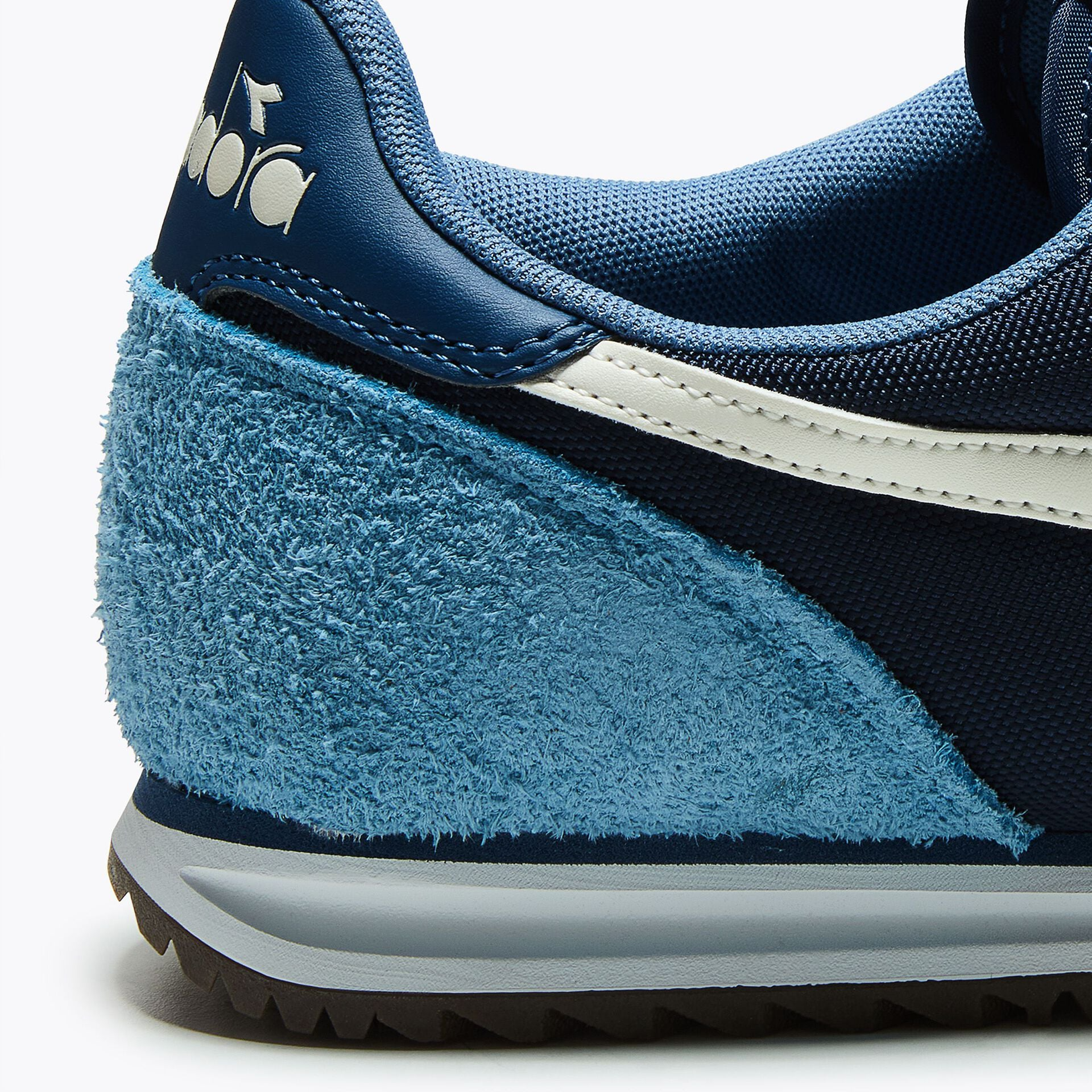 Diadora Cross Suede Trainers Blue