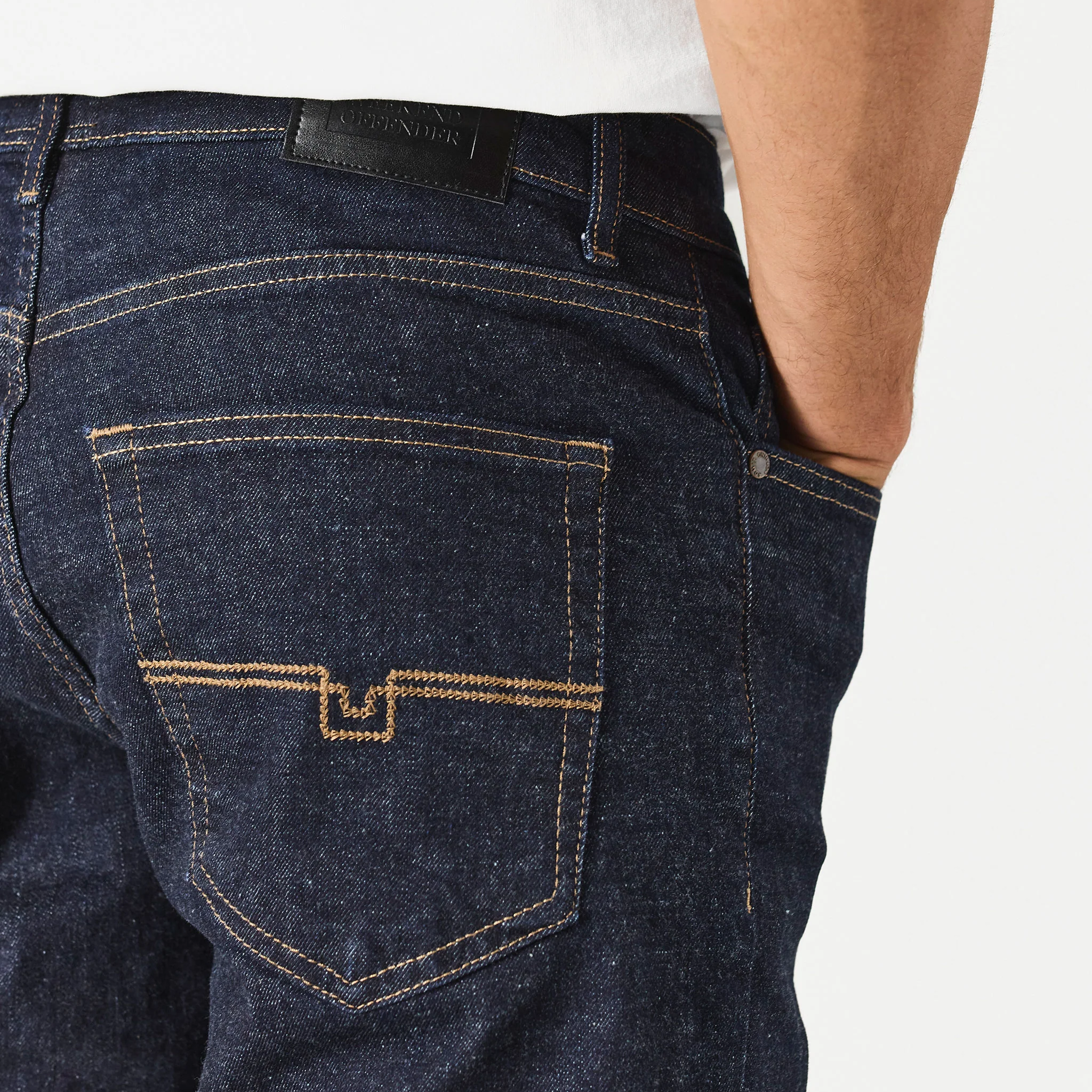 Weekend Offender Tapered Jeans Dark Rinse