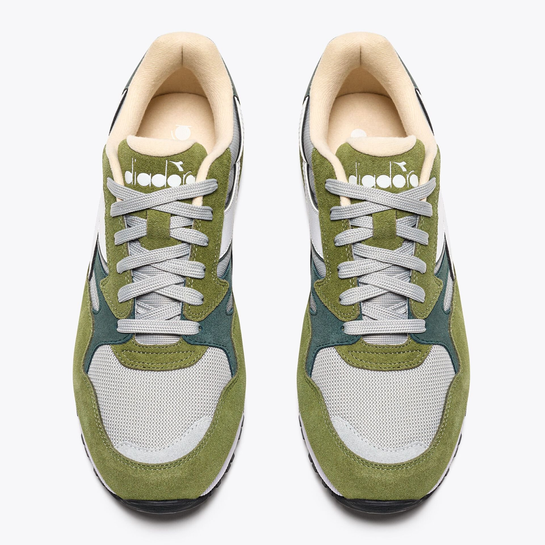 Diadora N902 Trainers Green