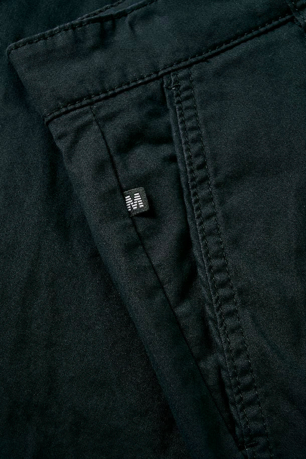 Matinique Thomas Chino Shorts Black