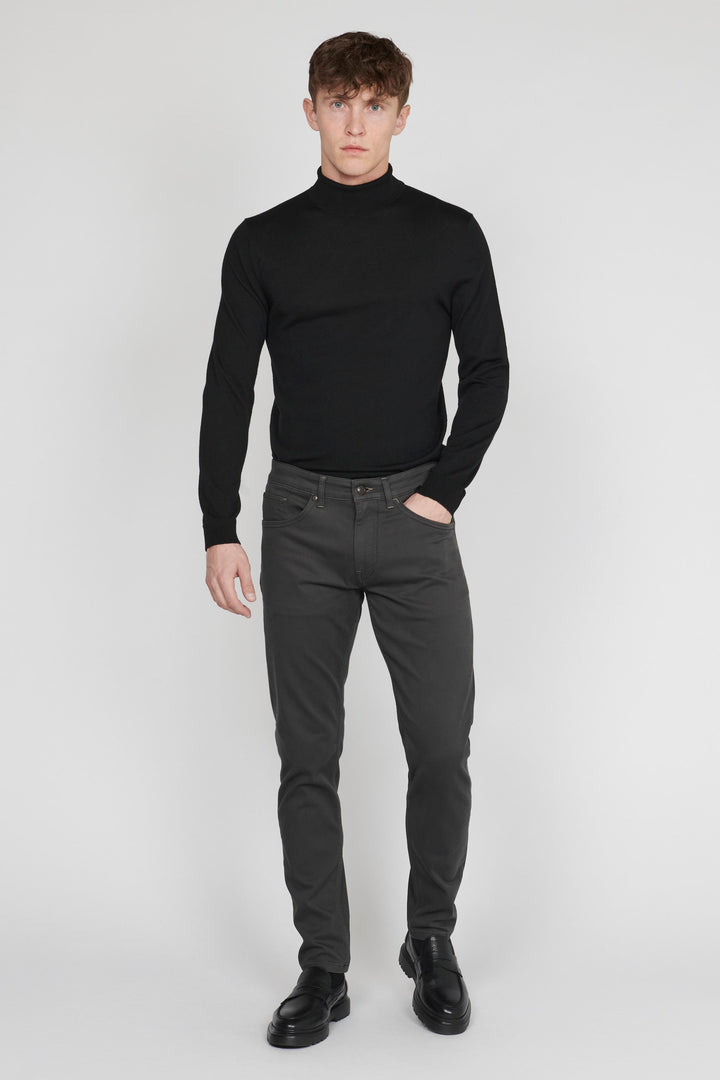 Matinique Pete Hybrid Pants Grey