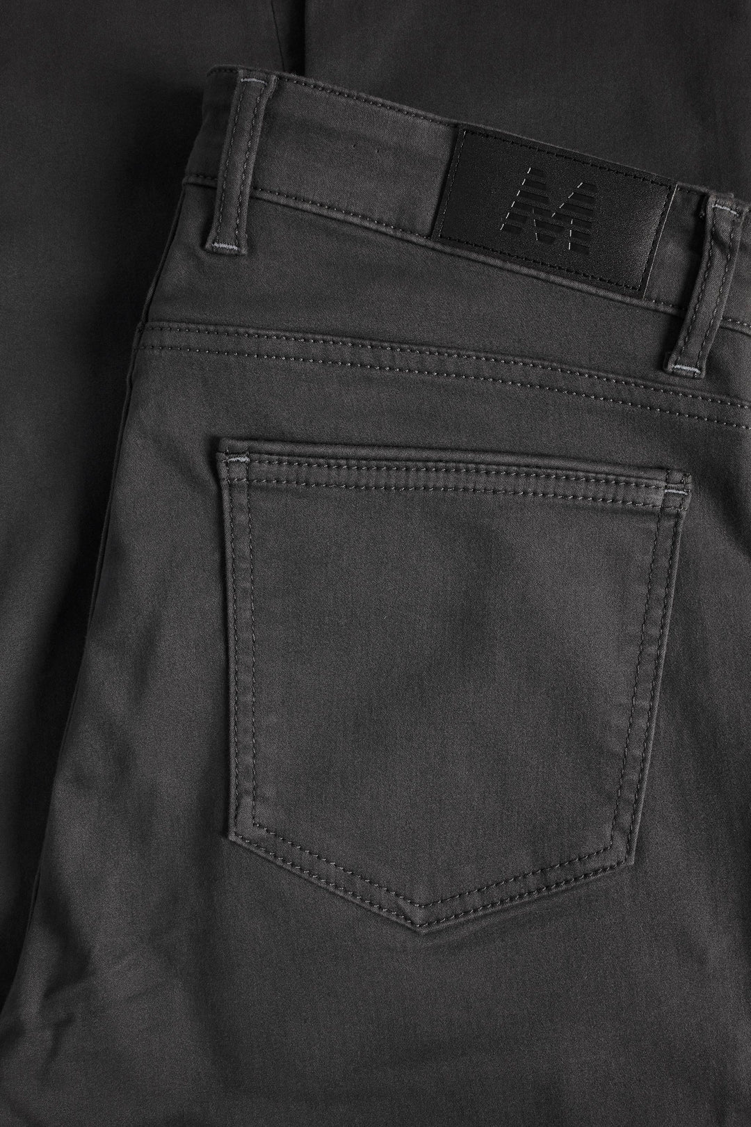 Matinique Pete Hybrid Pants Grey