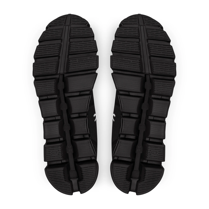 On Running Cloud 5 Trainers Black