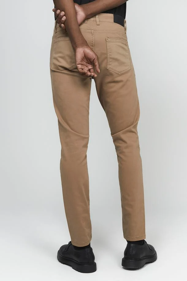 Matinique Pete Hybrid Pants Beige - Urban Menswear